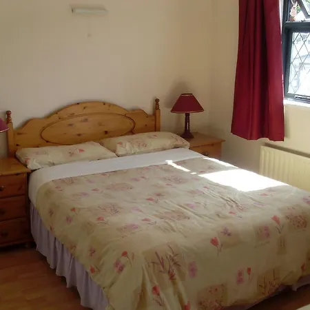 Woodview Bed & Breakfast 3*